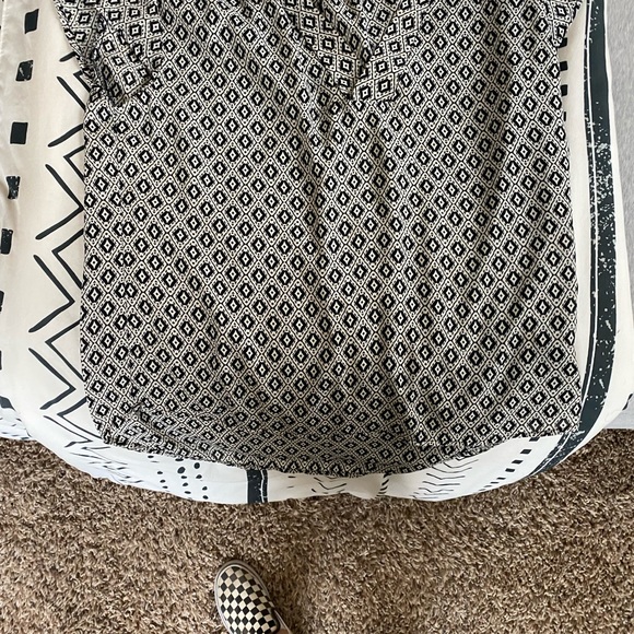 Pattern tee - Picture 4 of 4